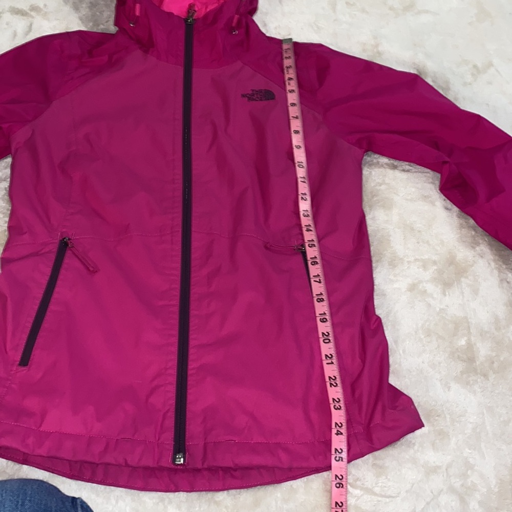 Pink North face windbreaker size small - Picture 6 of 9